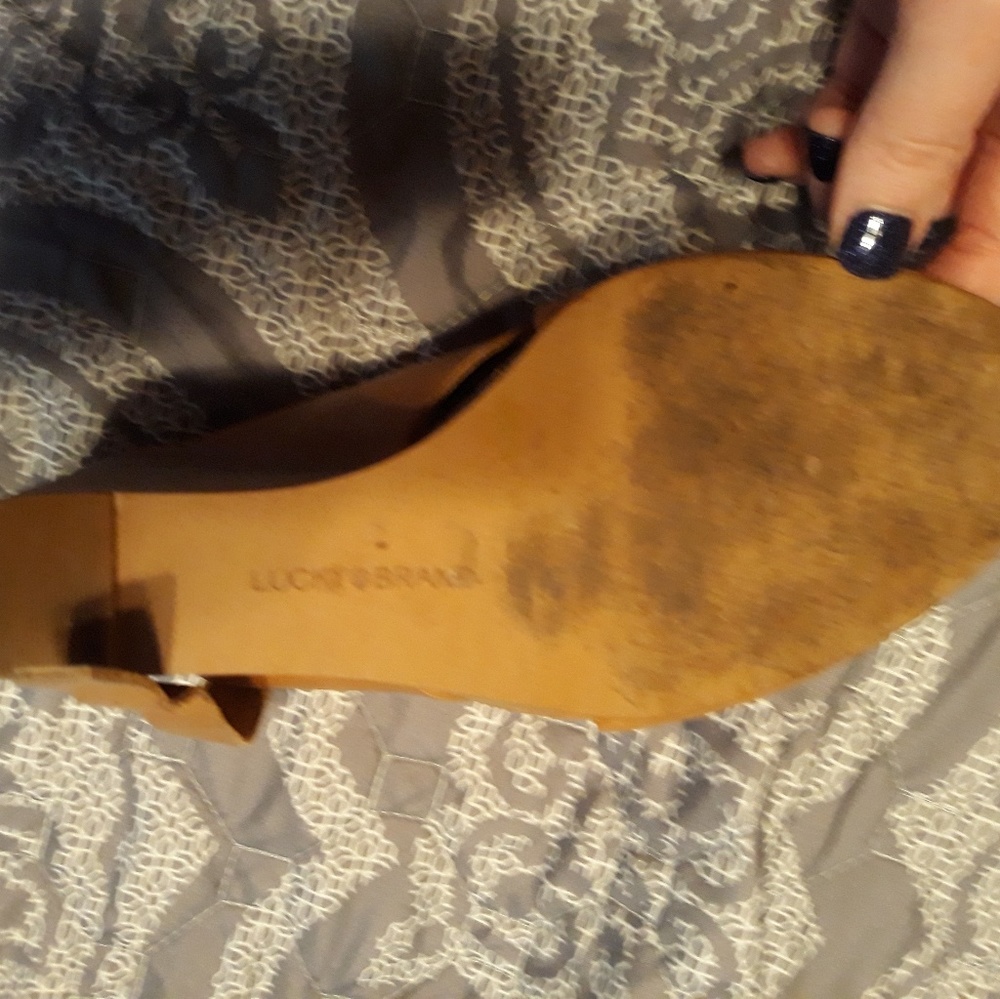 Shoes - Picture 4 of 5